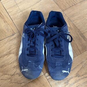Puma Men's Dark Blue and White Sneakers